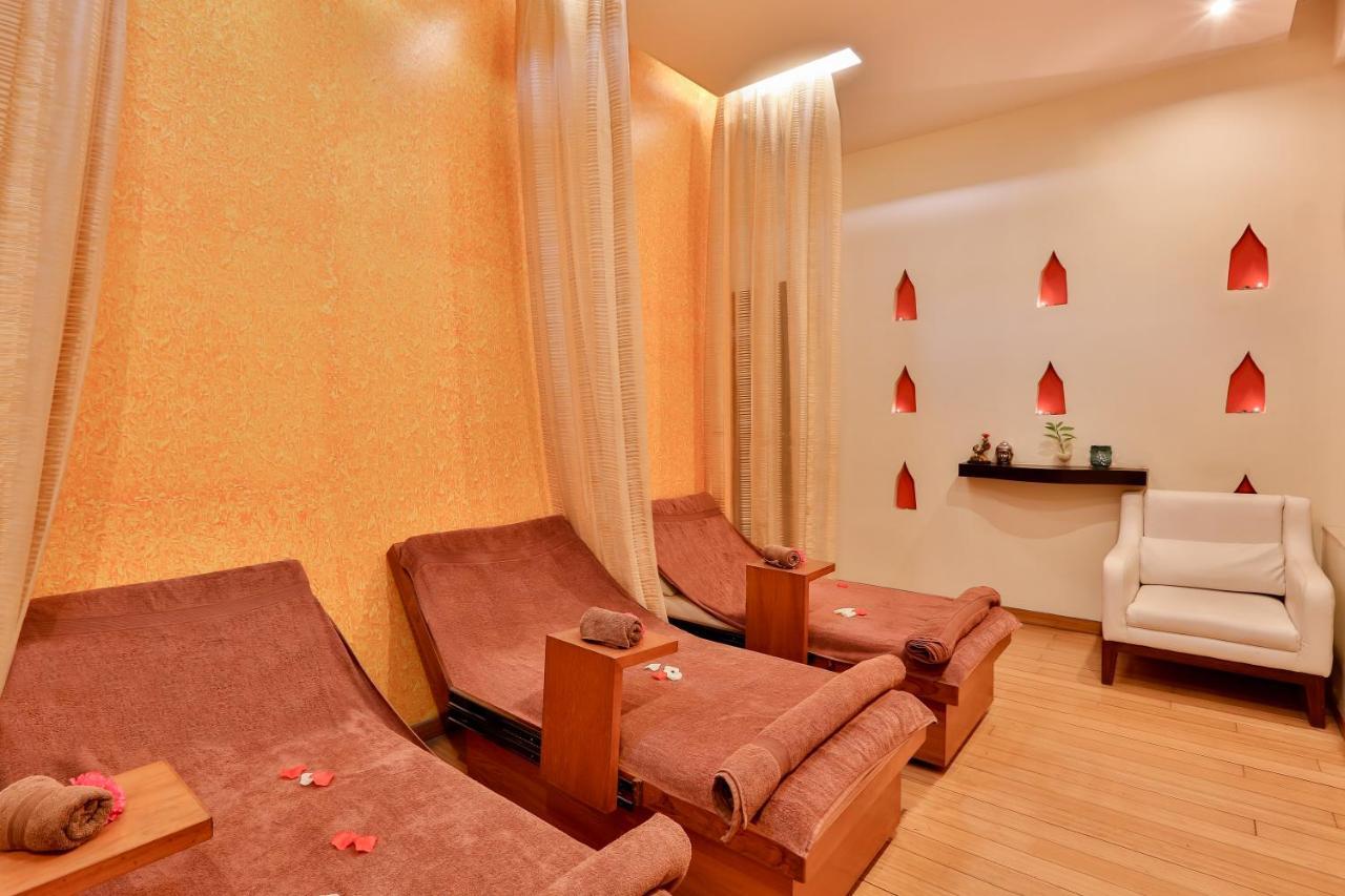 Sun-N-Sand Suites, Shirdi Zewnętrze zdjęcie